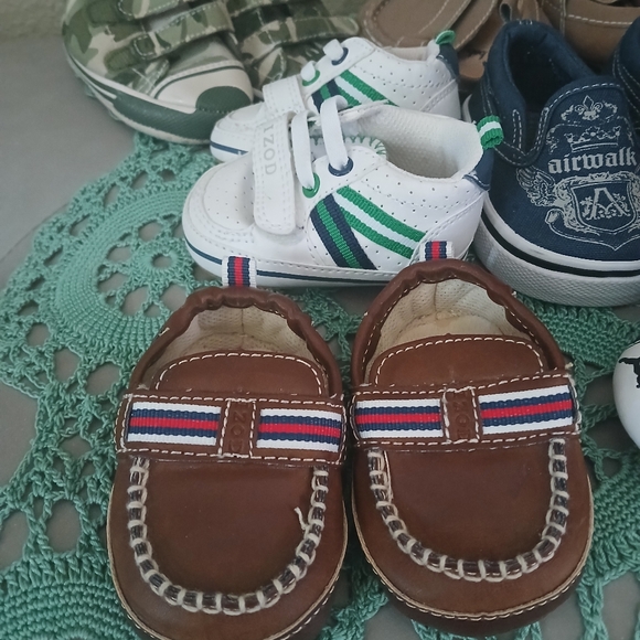 6 pairs crib shoes BUNDLE - Picture 2 of 5